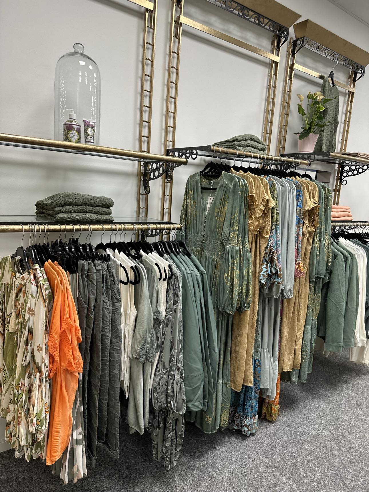 Gallery Picture
